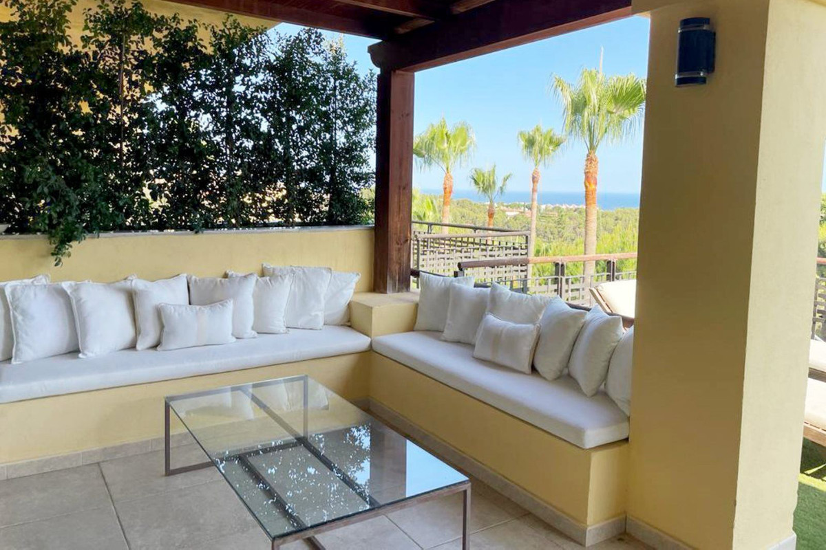 3 Bedroom Apartment in Marbella - Photo 5