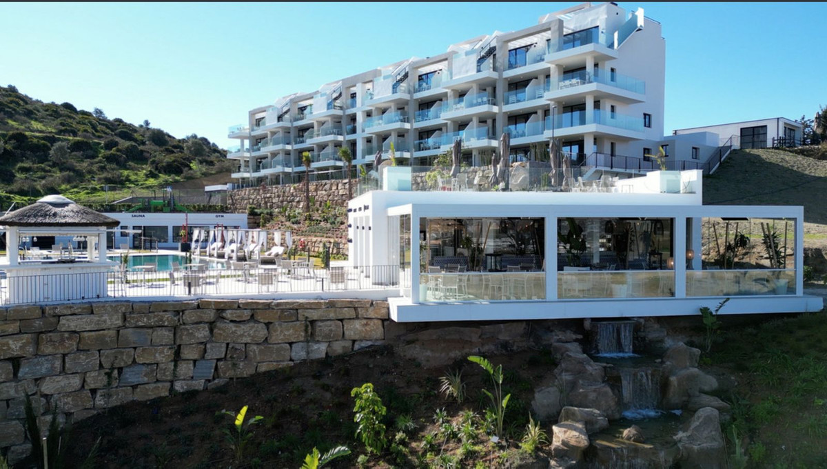 2 Bedroom Apartment in Mijas