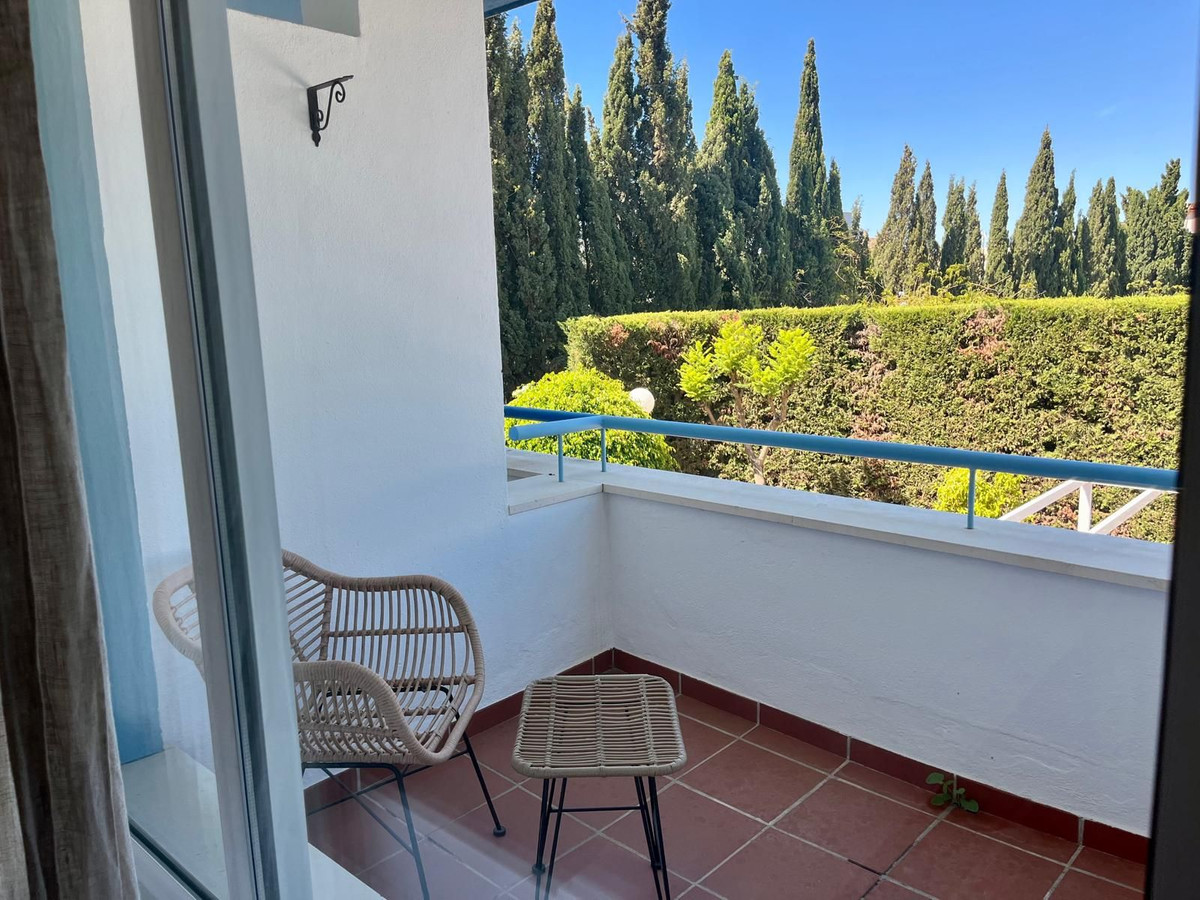 5 Bedroom Townhouse in Estepona - Photo 19
