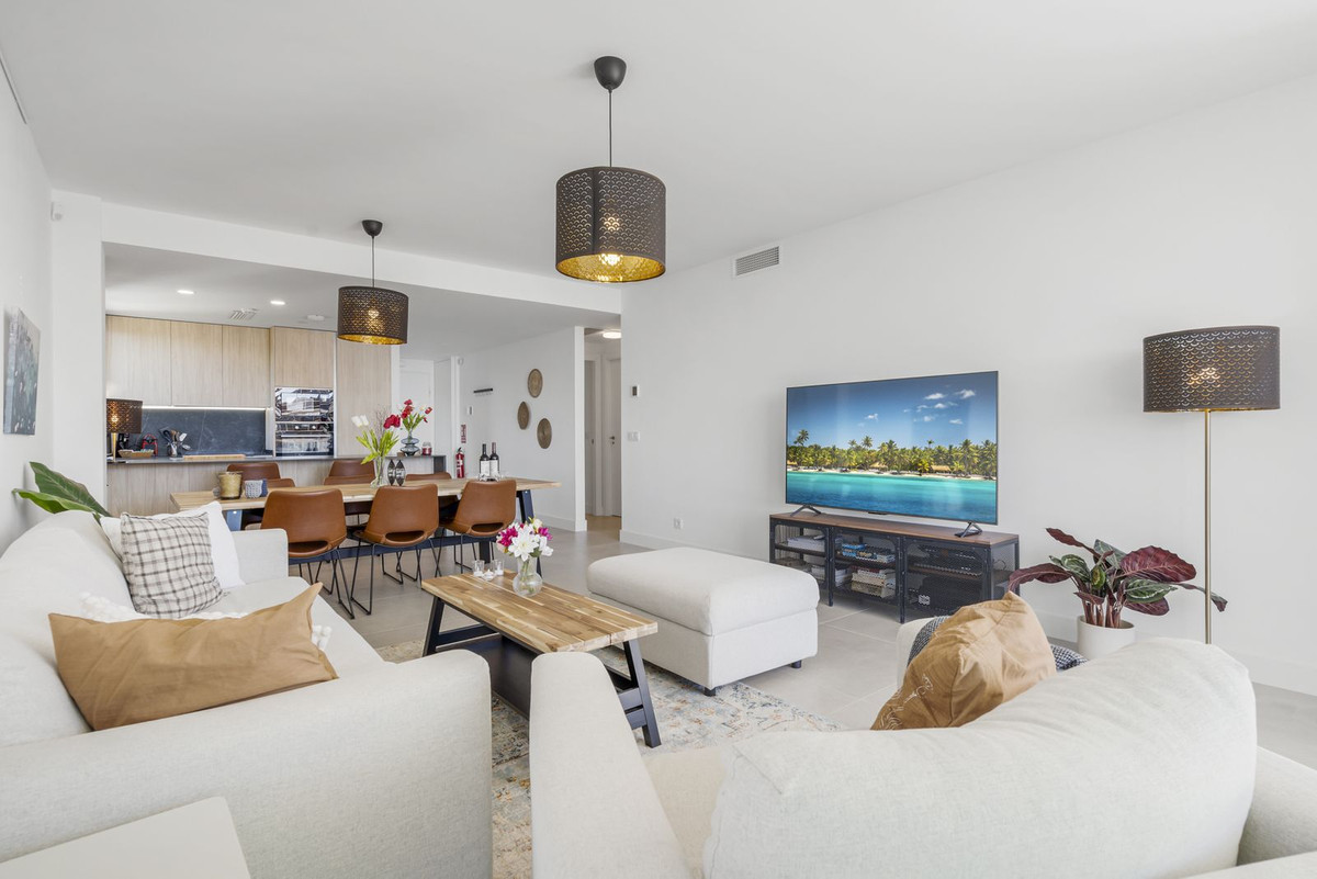 3 Bedroom Apartment in Fuengirola - Photo 29