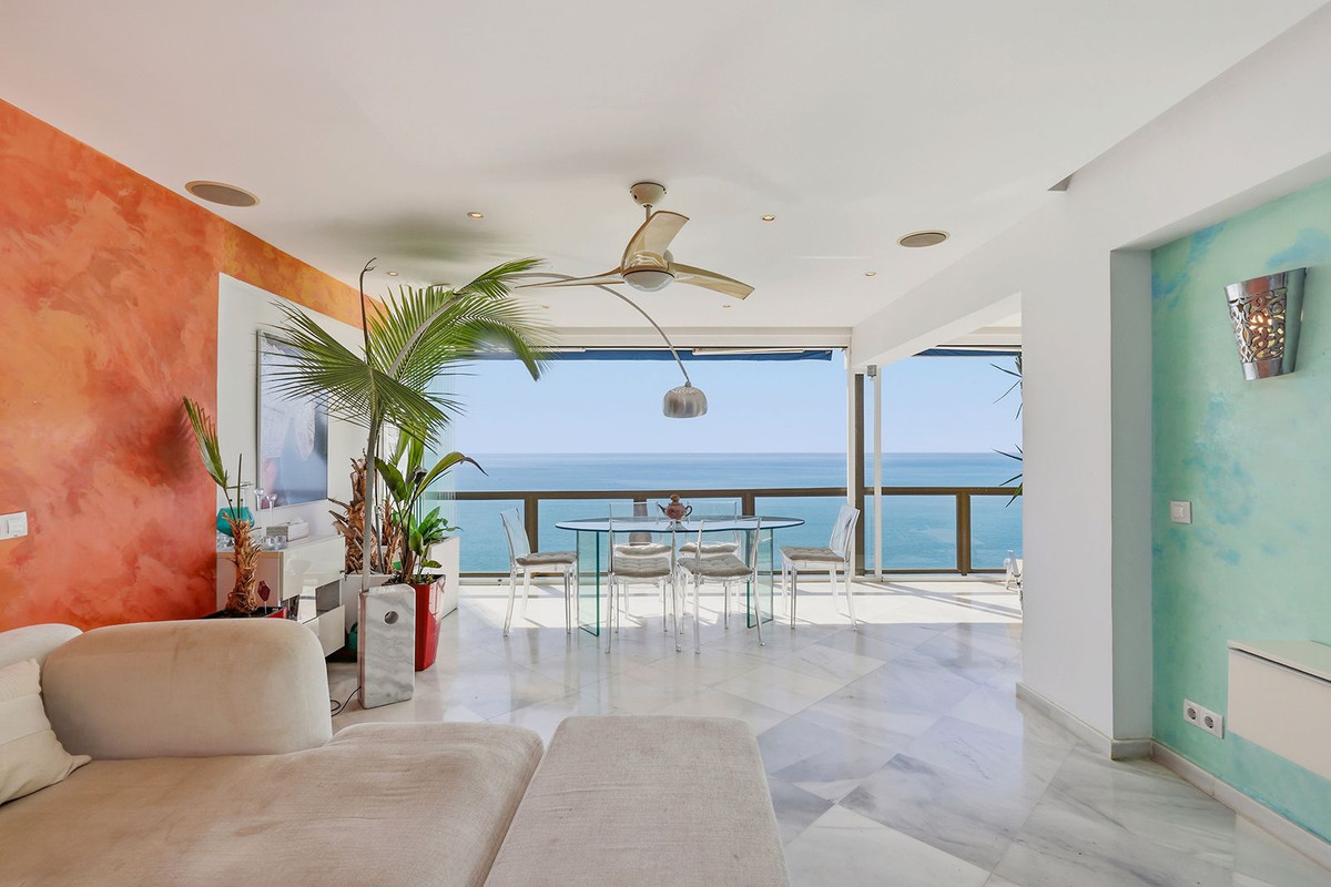2 Bedroom Apartment in Benalmádena