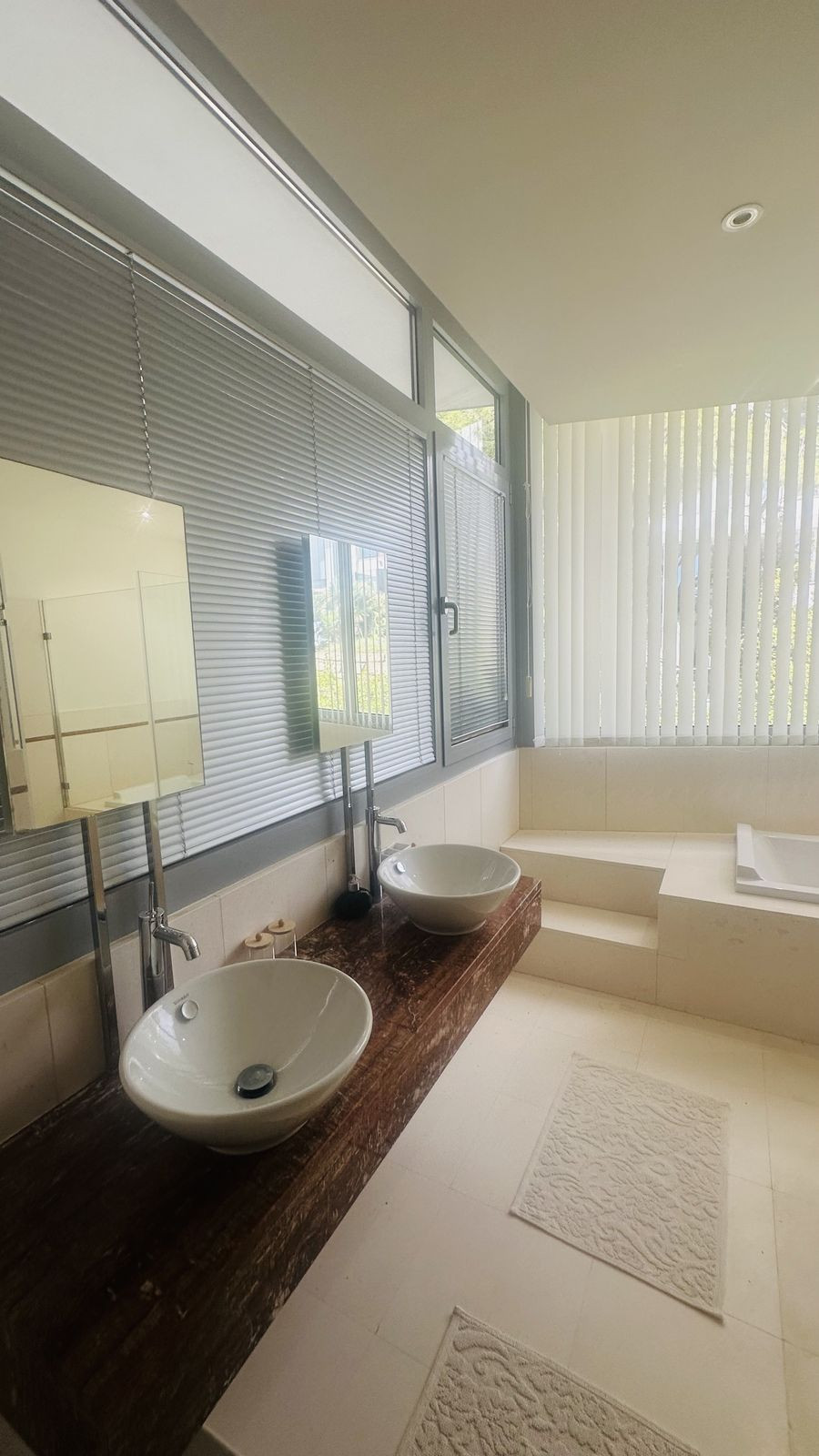 5 Bedroom Villa in Marbella - Photo 24