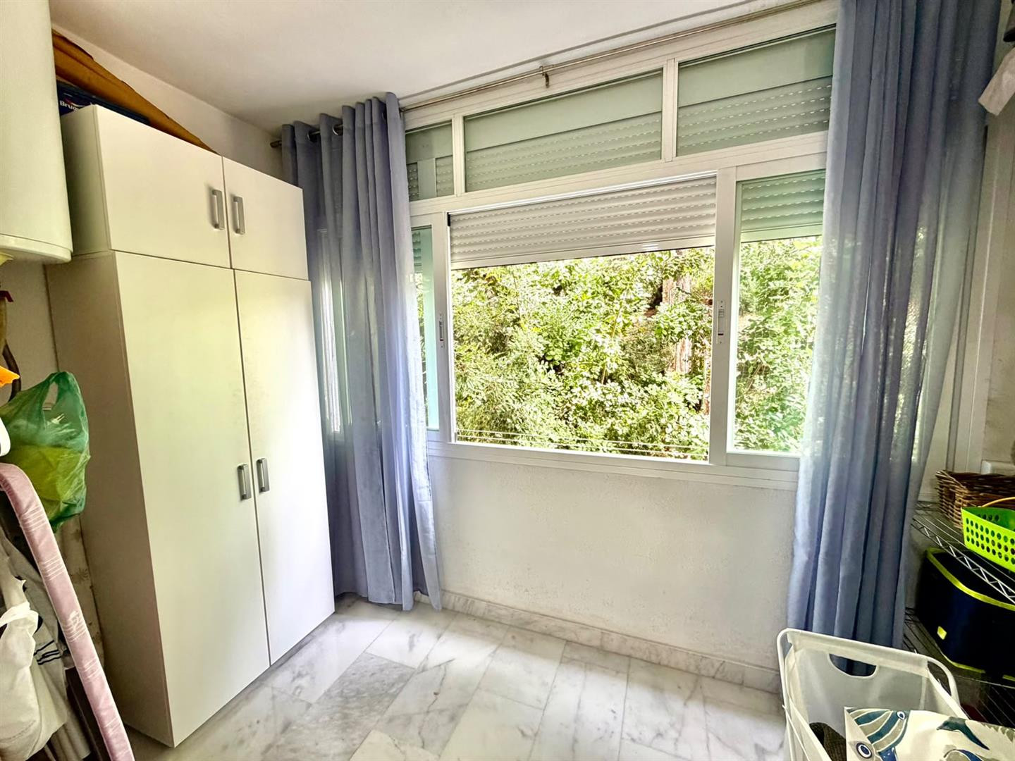 2 Bedroom Apartment in Marbella - Photo 21