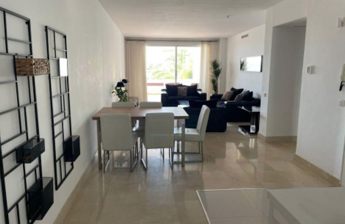 2 Bedroom Apartment in Marbella - Photo 9