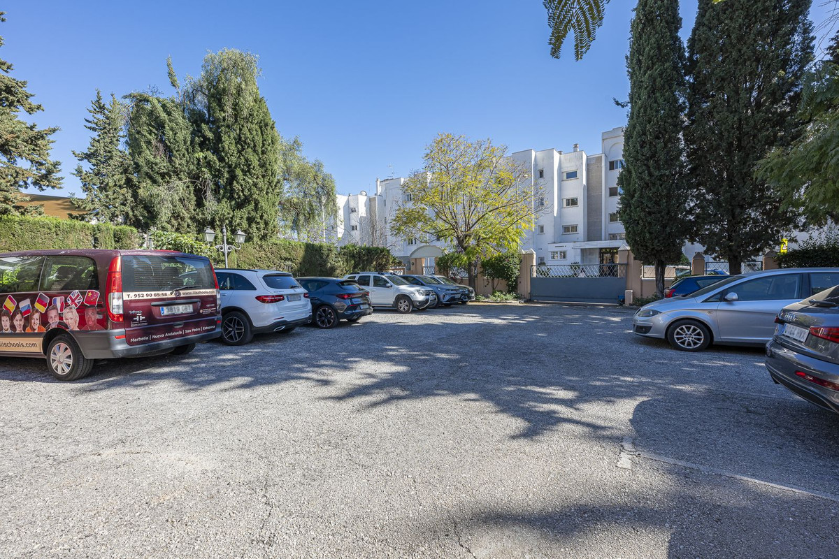 3 Bedroom Townhouse in Marbella - Photo 48