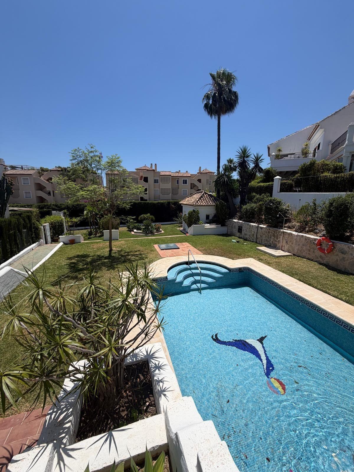 3 Bedroom Townhouse in Marbella - Photo 16