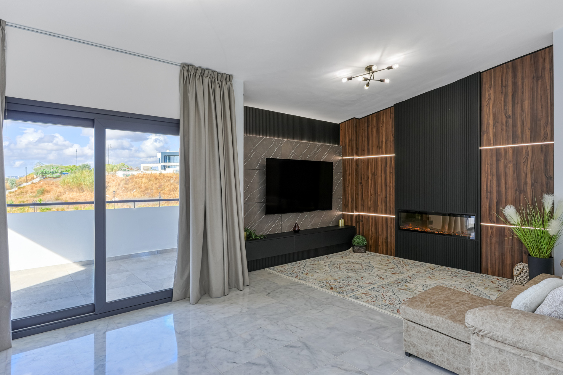 5 Bedroom Villa in Mijas - Photo 4