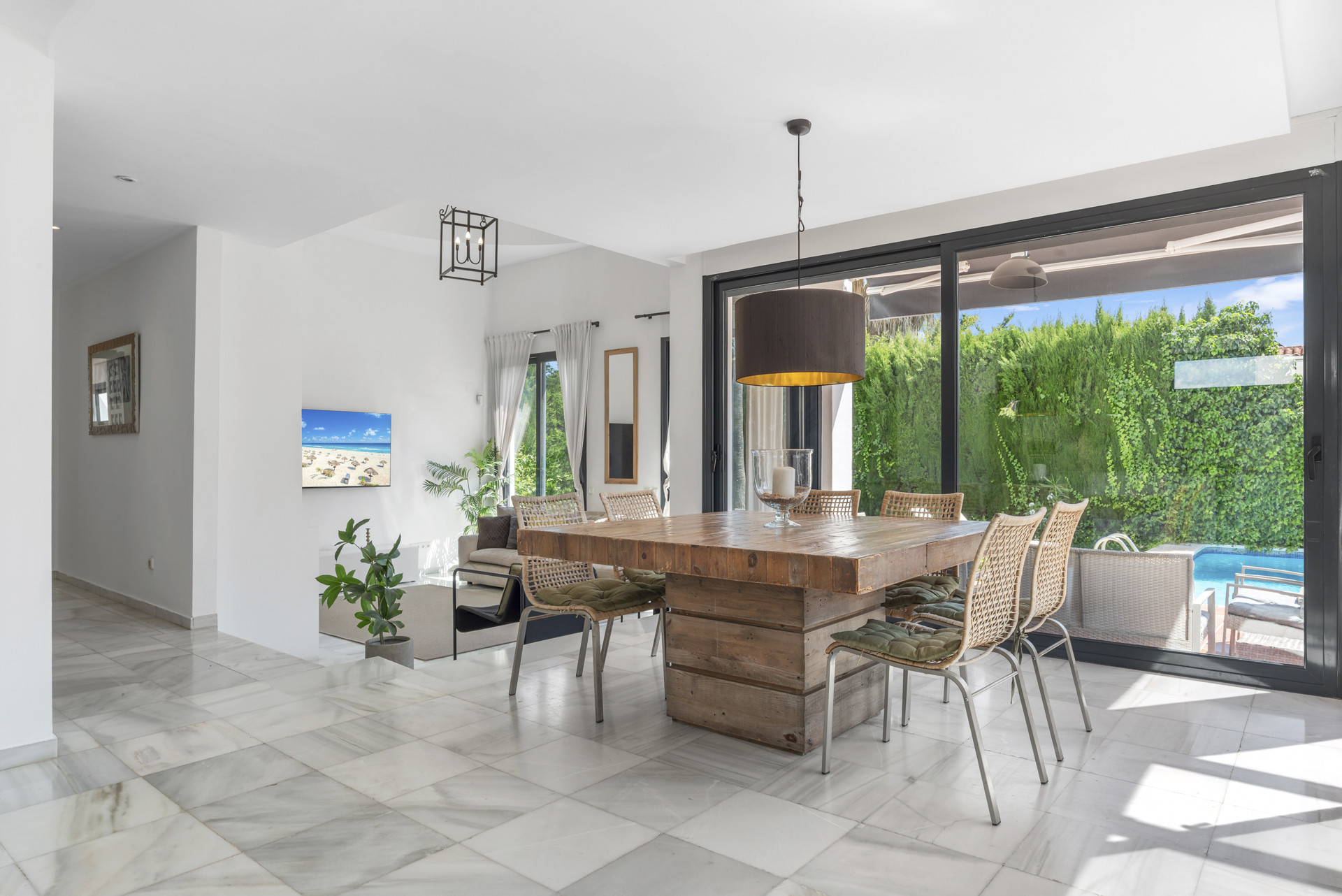 6 Bedroom Villa in Marbella - Photo 14
