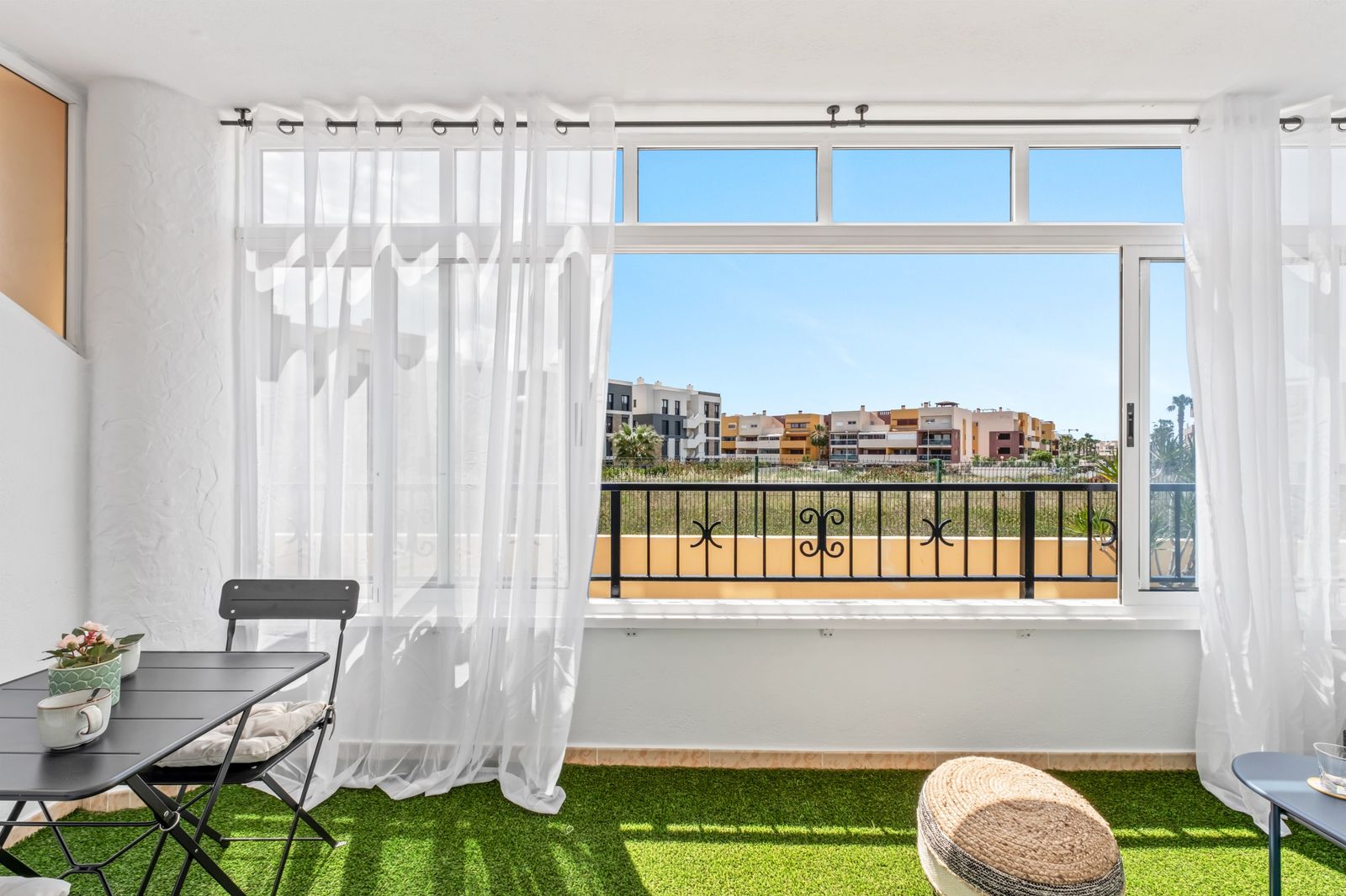 Apartamento com 2 quartos com piscina em Alicante, Espanha – Foto 19