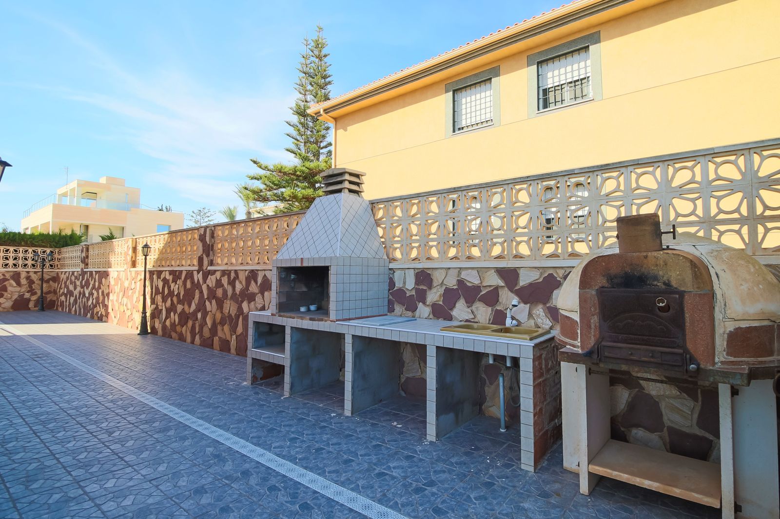Moradia com 4 quartos com piscina em Alicante, Espanha – Foto 23