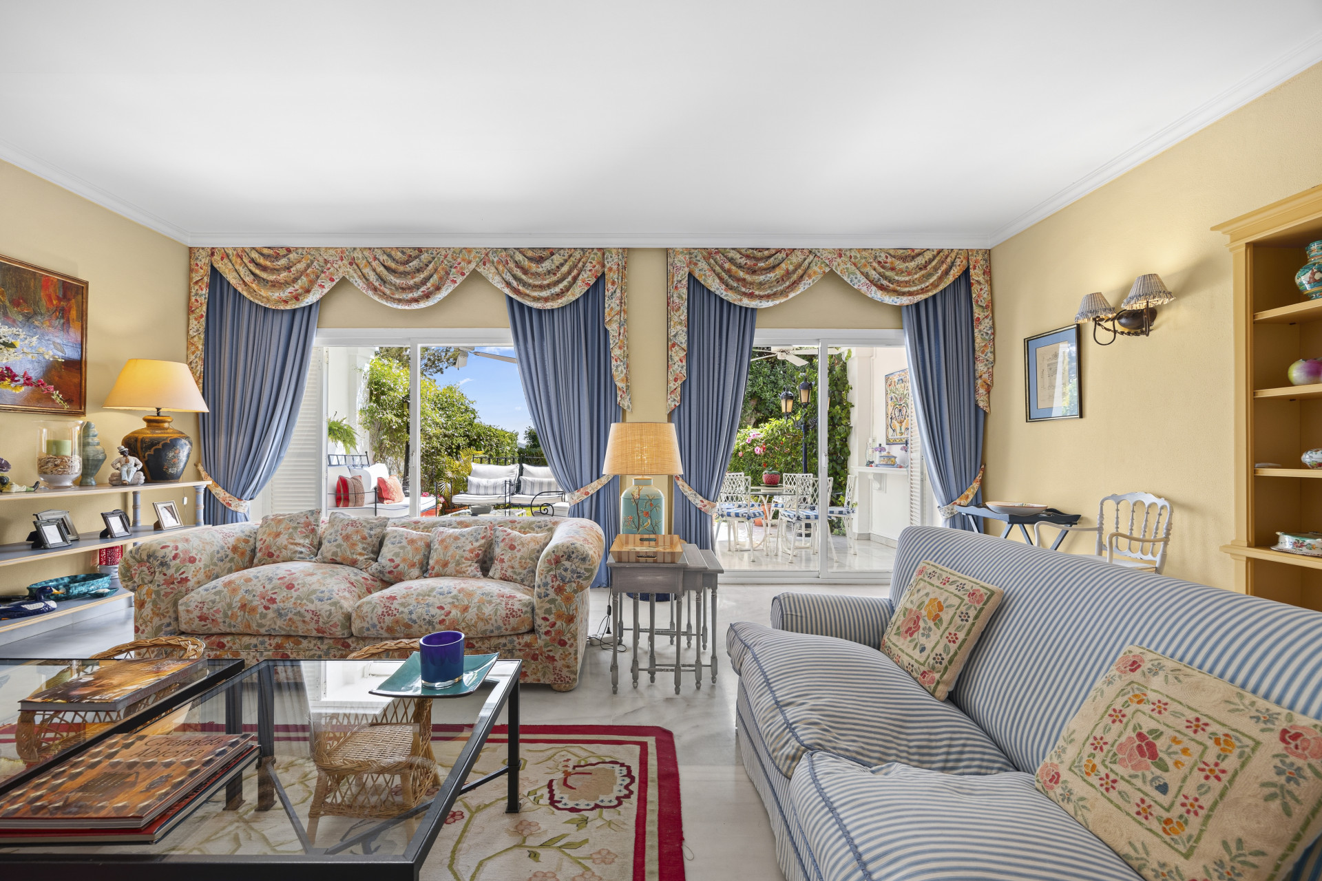 5 Bedroom Townhouse in Estepona - Photo 11