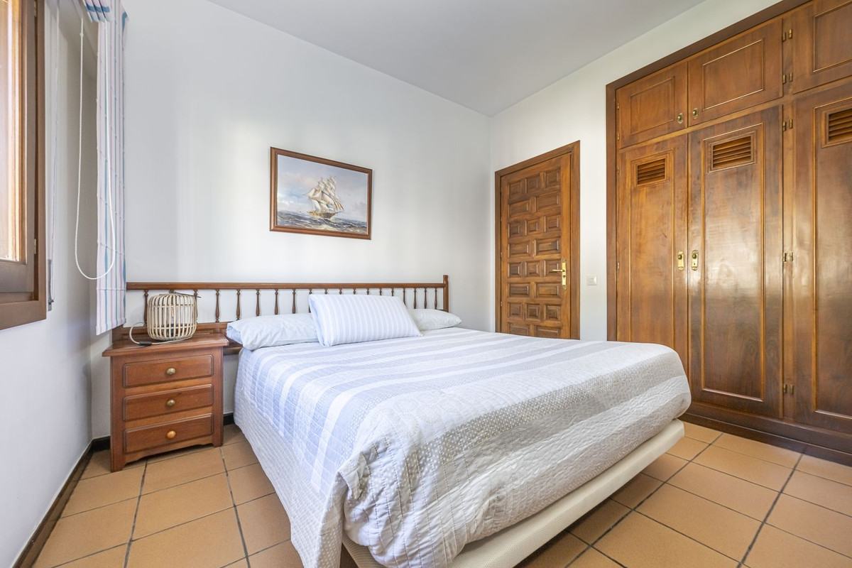 3 Bedroom Villa in San Pedro de Alcántara - Фото 10