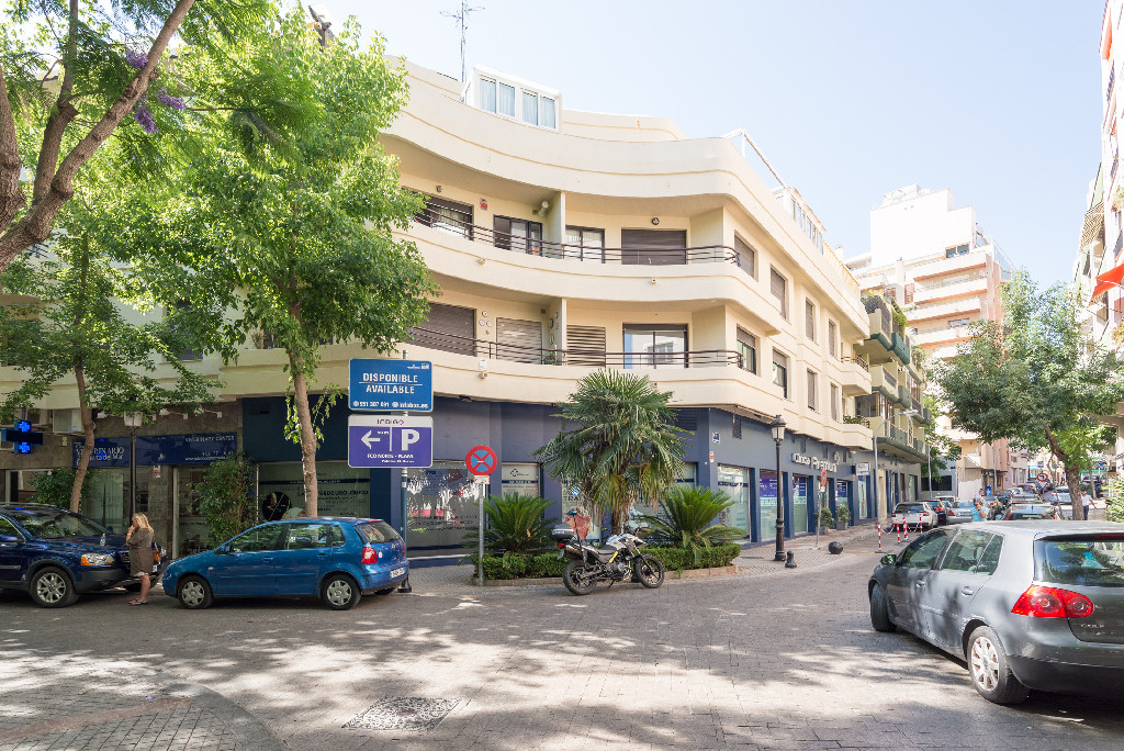 Garagem com piscina em Málaga, Espanha – Foto 3