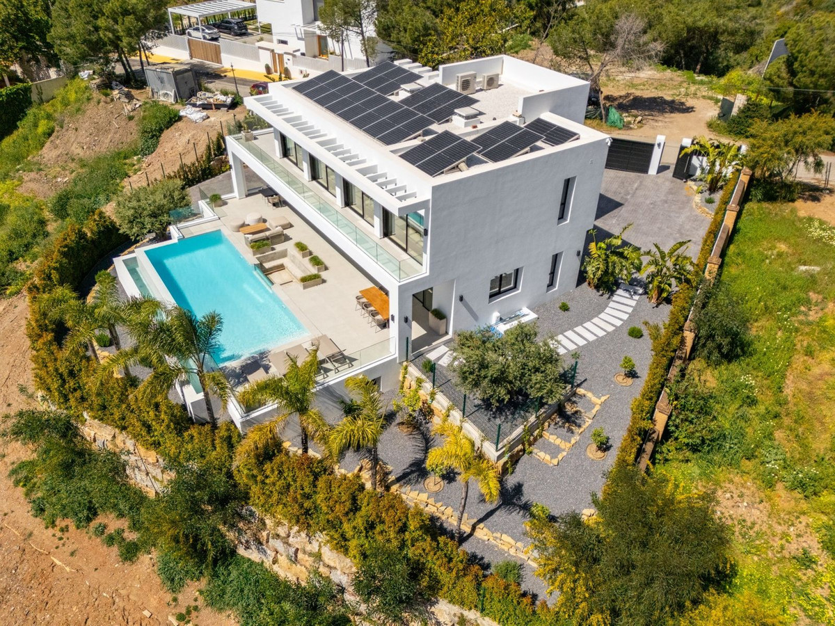 5 Bedroom Villa in Marbella - Photo 63