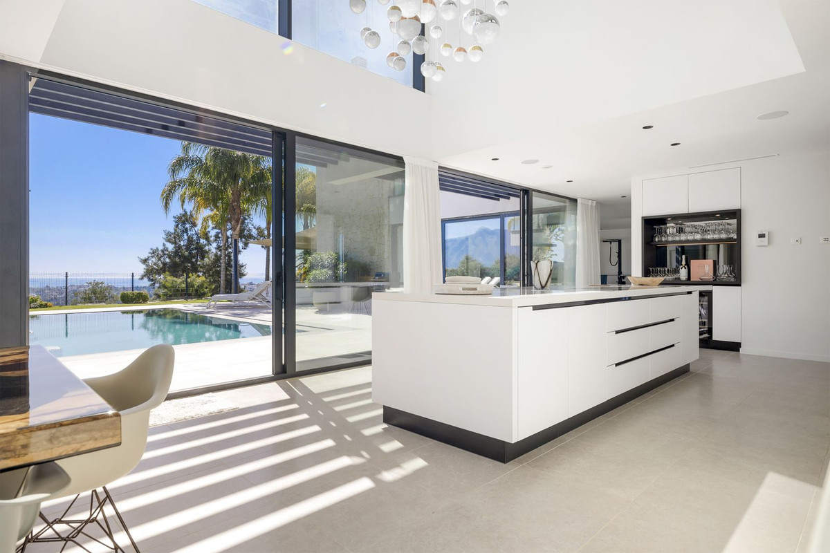 5 Bedroom Villa in Benahavís - Foto 10
