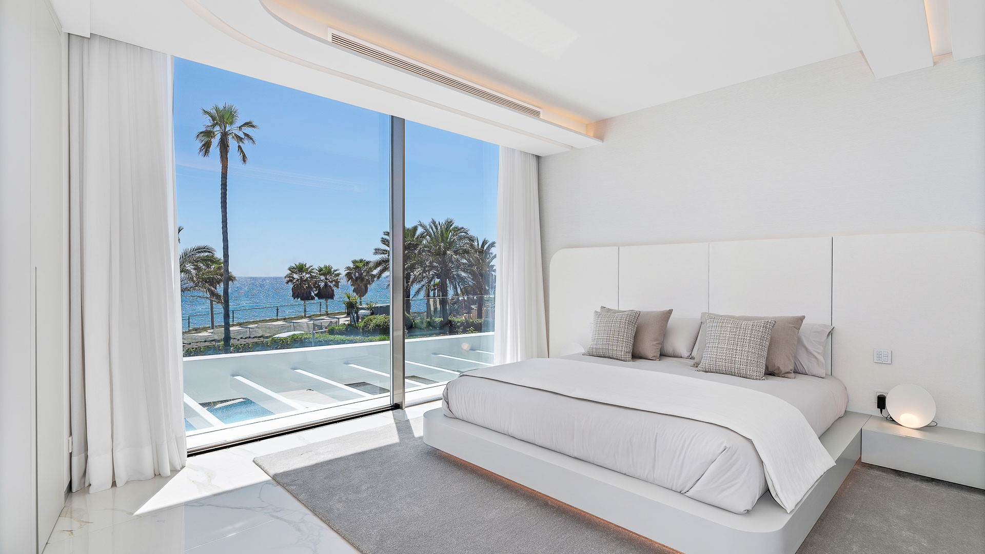 6 Bedroom Villa in Marbella - Photo 17