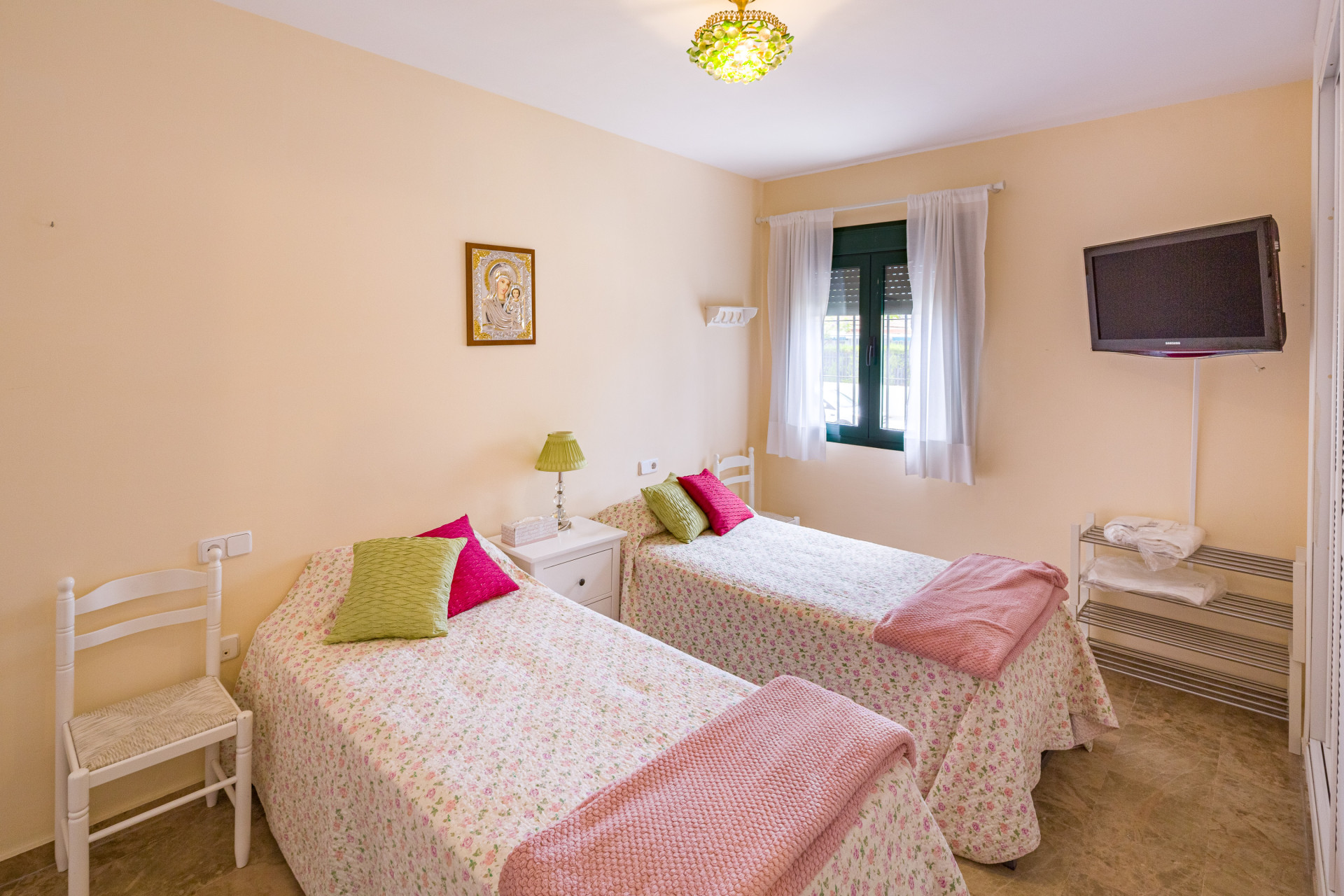 2 Bedroom Apartment in San Pedro de Alcántara - Photo 14