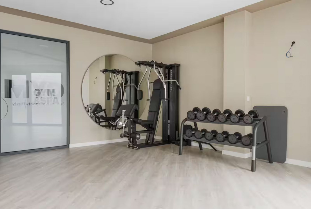 3 Bedroom Apartment in Estepona - Photo 17