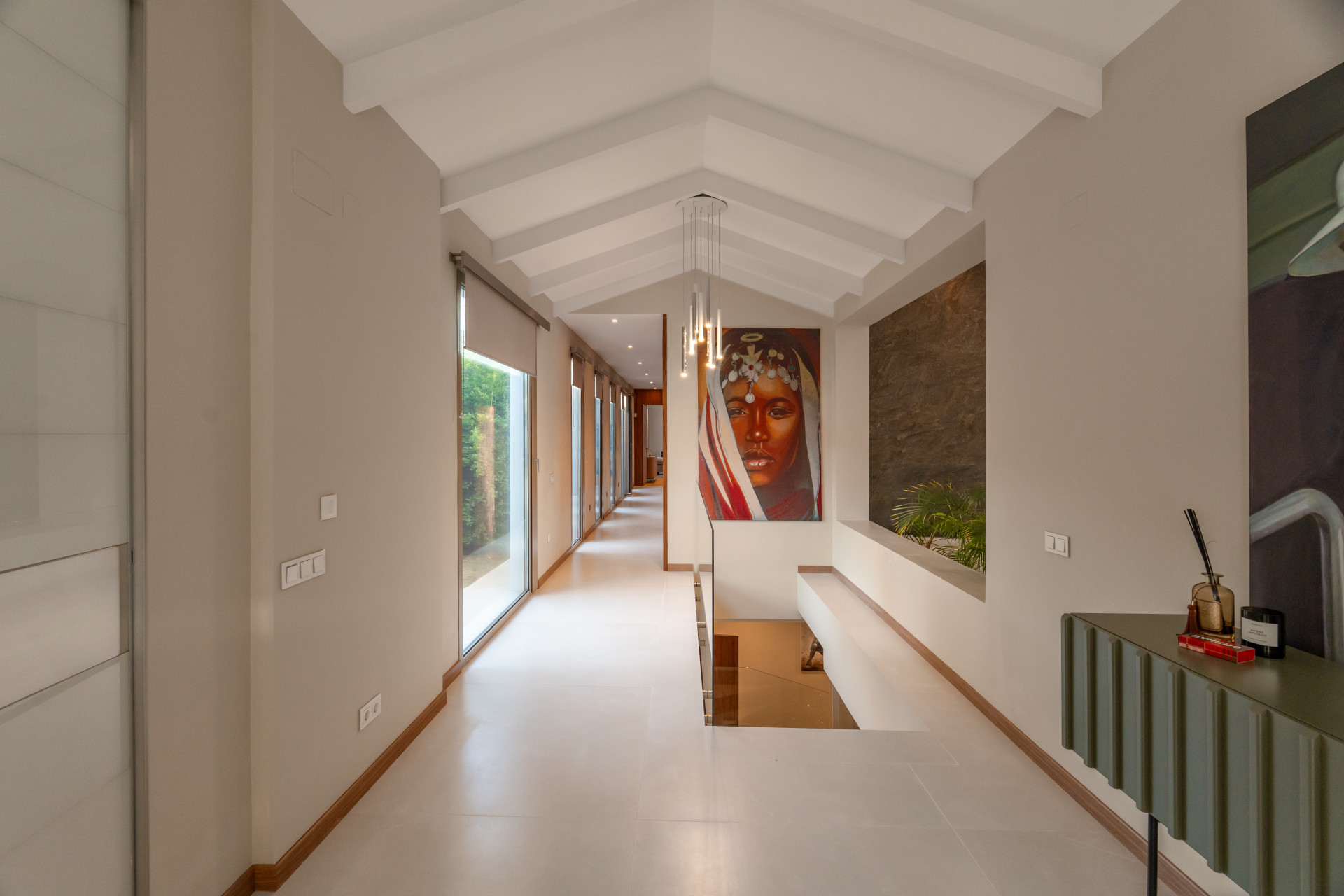 6 Bedroom Villa in San Pedro de Alcántara - Photo 2
