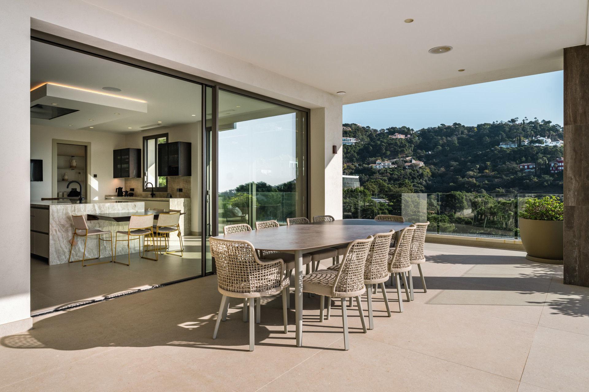 6 Bedroom Villa in Benahavís - Foto 8