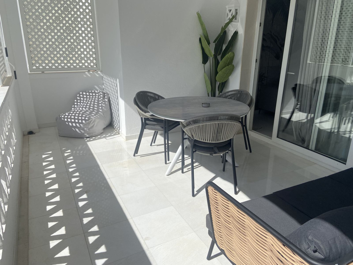 3 Bedroom Apartment in Marbella - Photo 11