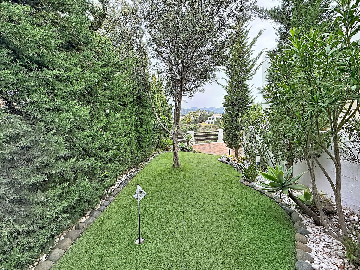 3 Bedroom Apartment in Estepona - Foto 3