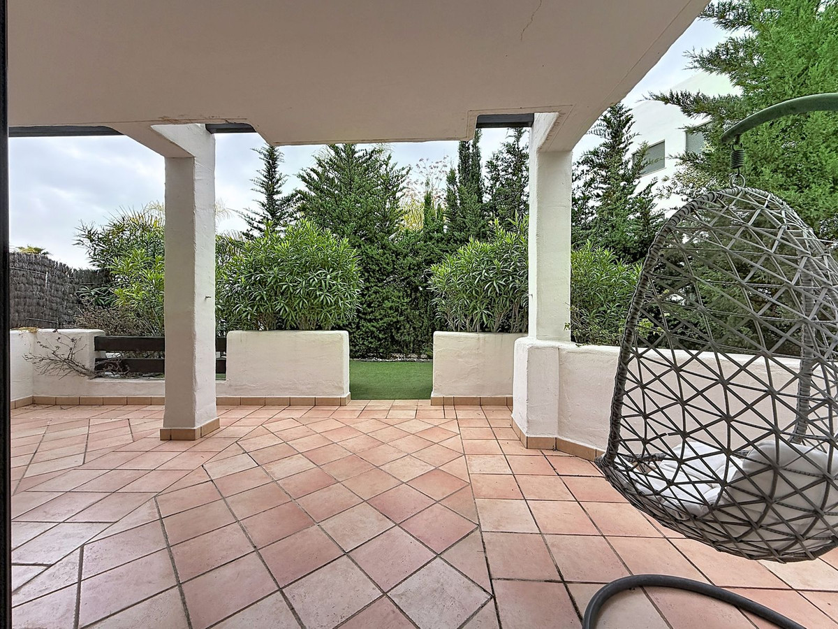 3 Bedroom Apartment in Estepona - Foto 2