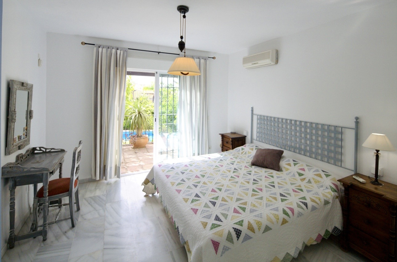 3 Bedroom Villa in Marbella - Photo 14