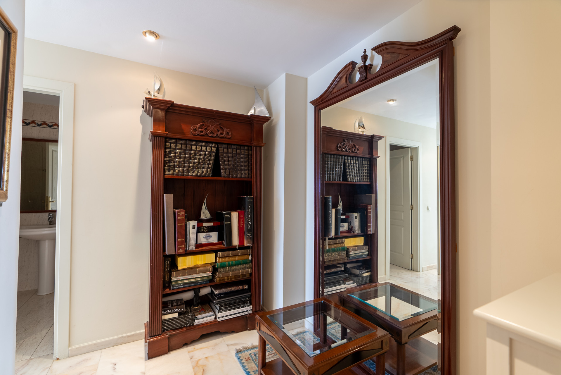 3 Bedroom Apartment in Estepona - Photo 8