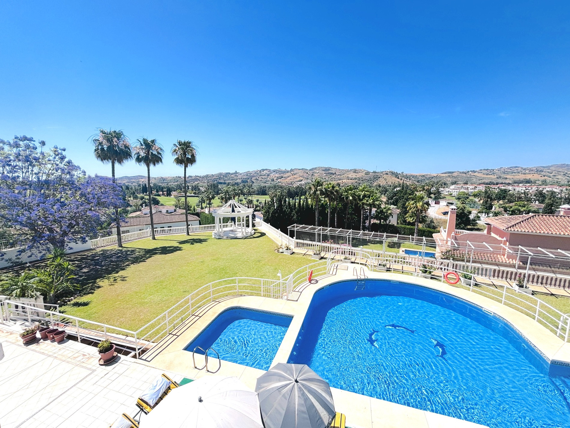 10 Bedroom Villa in Mijas - Photo 2