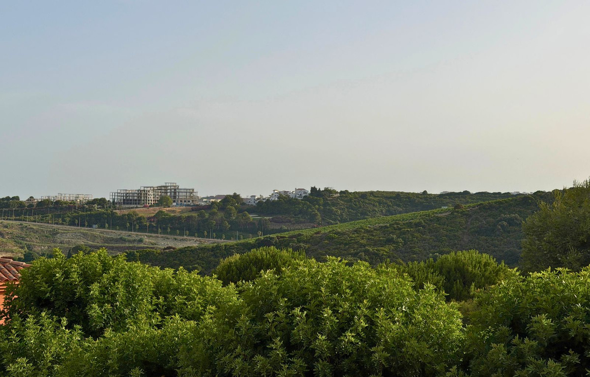 1 Bedroom Apartment in Casares - Photo 6