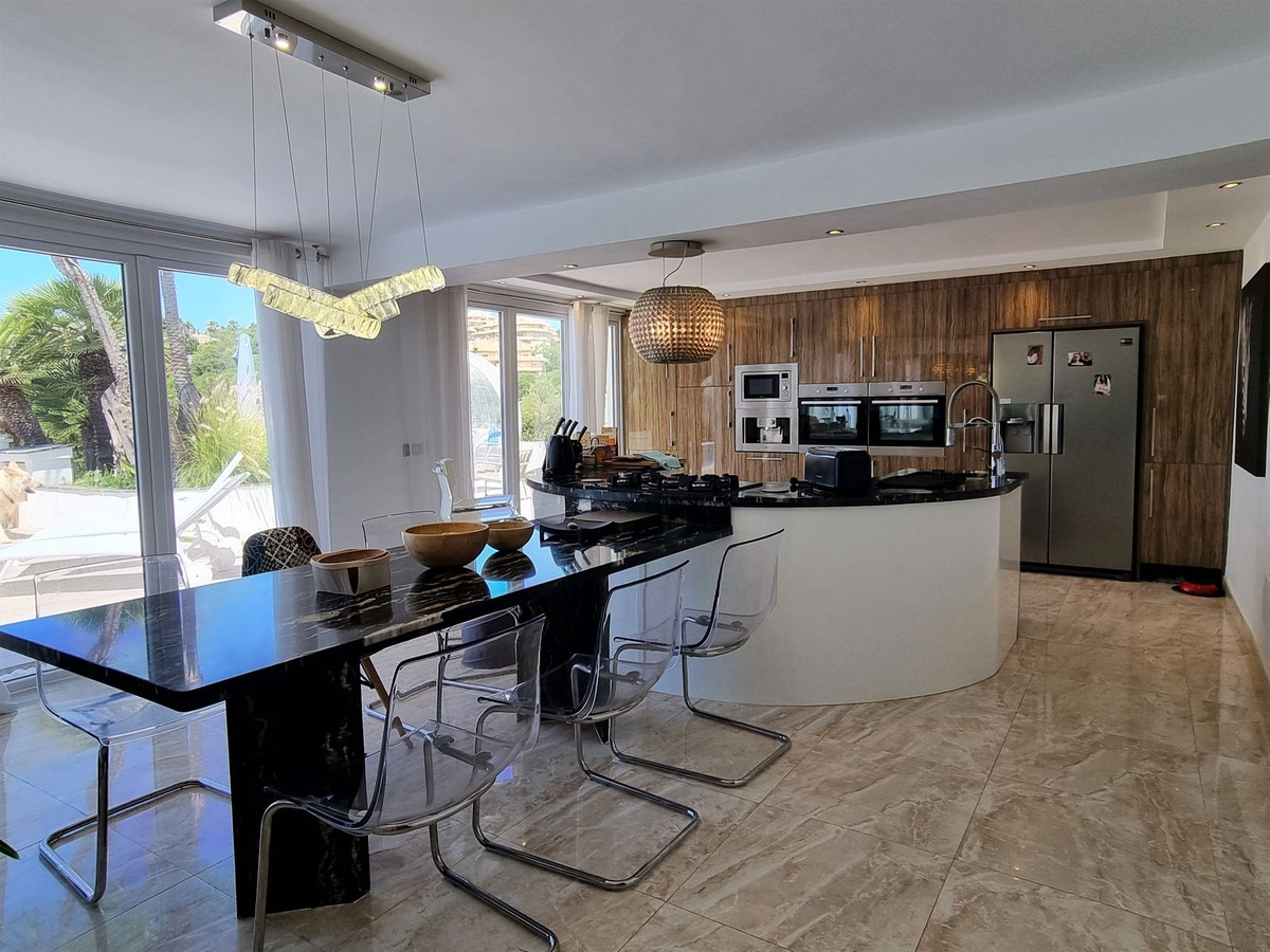 5 Bedroom Villa in Marbella - Foto 10