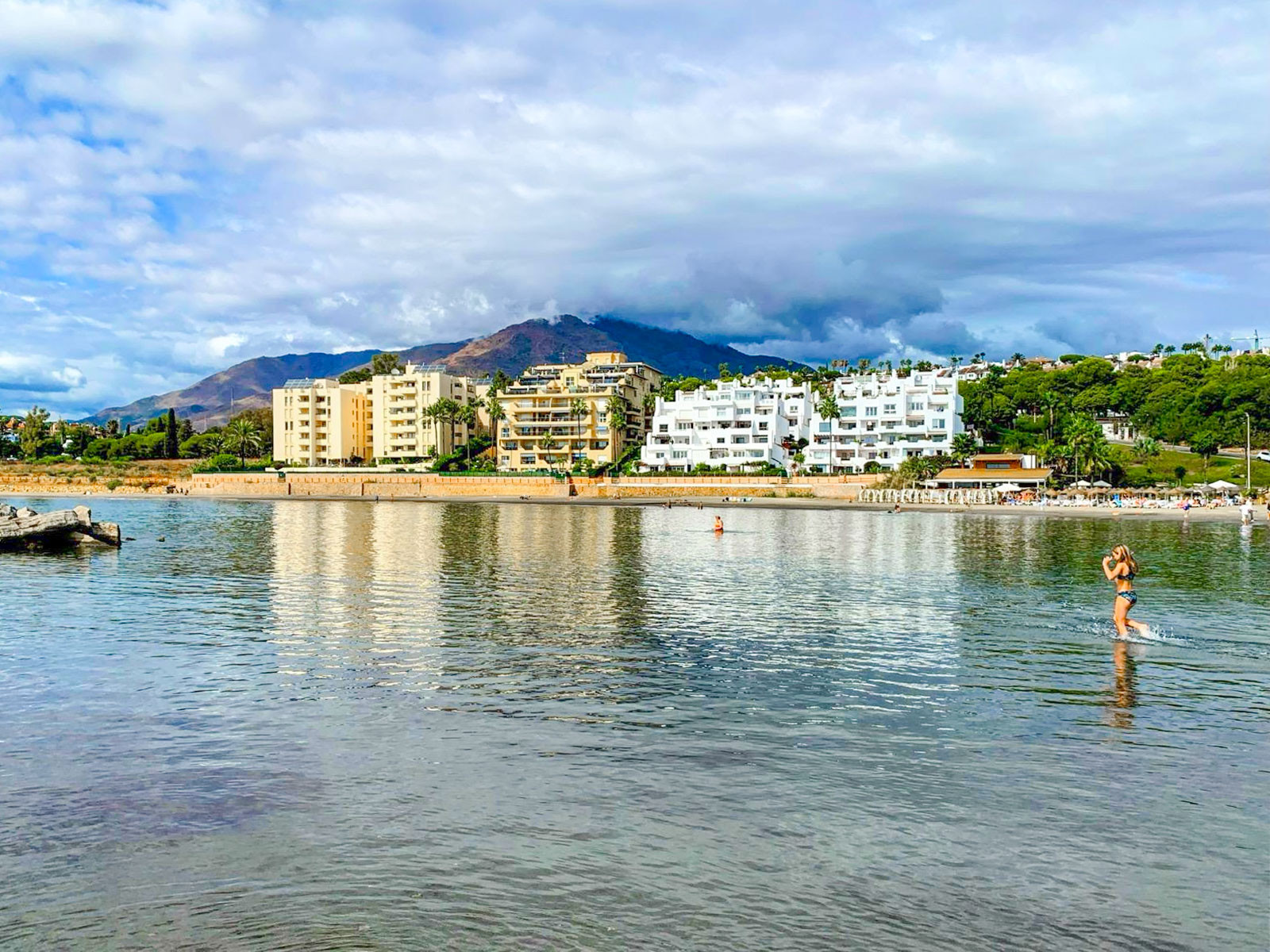 2 Bedroom Apartment in Estepona - Photo 20
