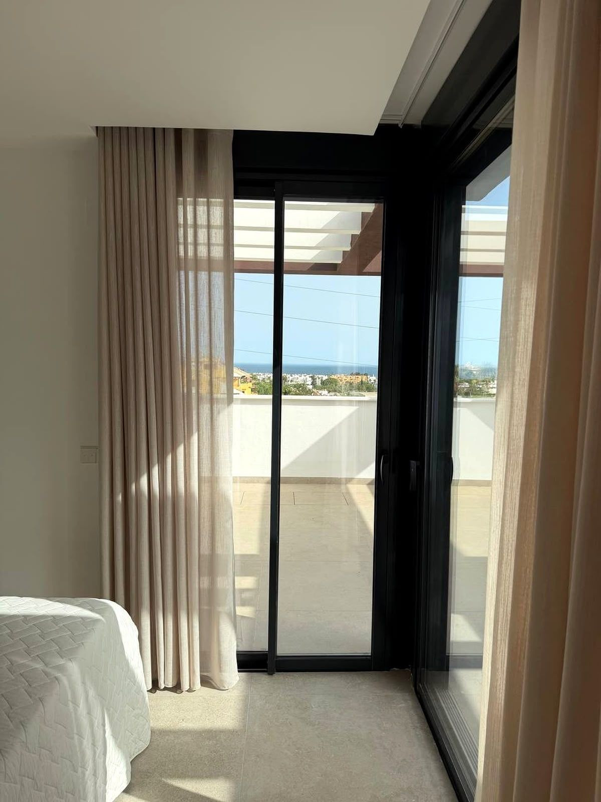 4 Bedroom Apartment in Estepona - Photo 9