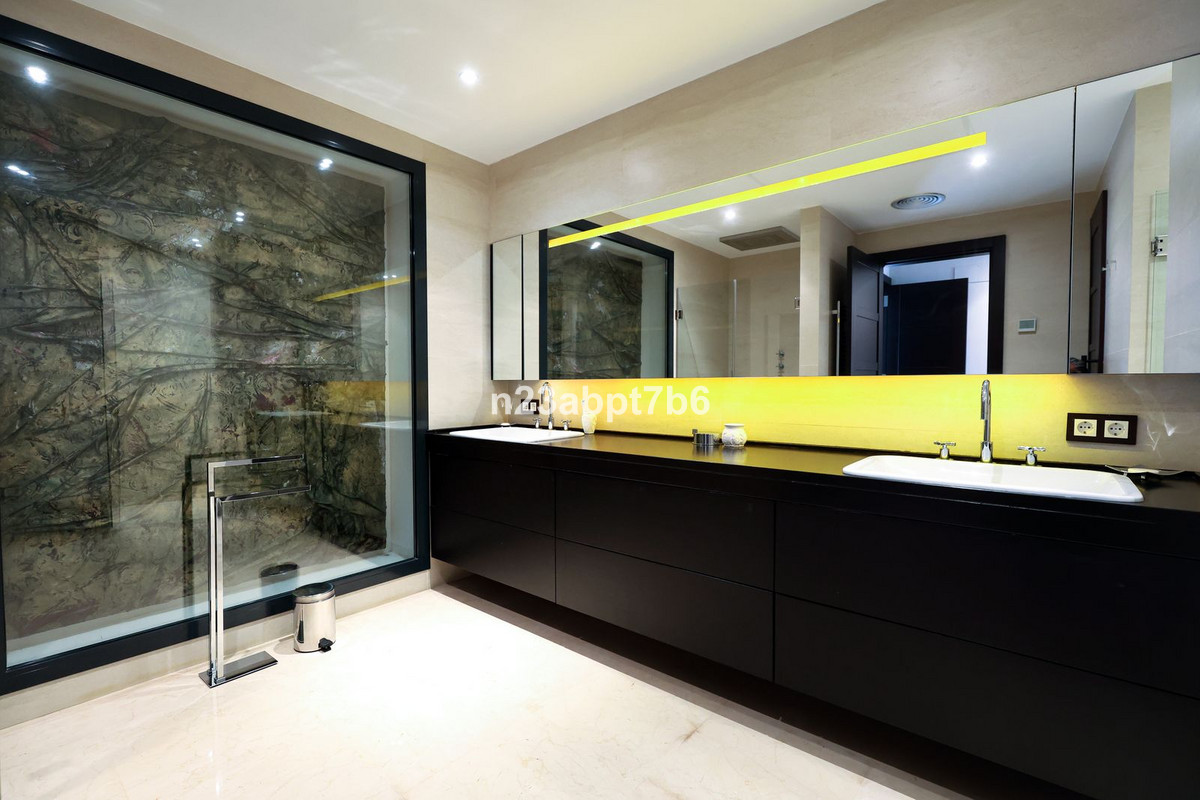 4 Bedroom Villa in Marbella - Foto 16
