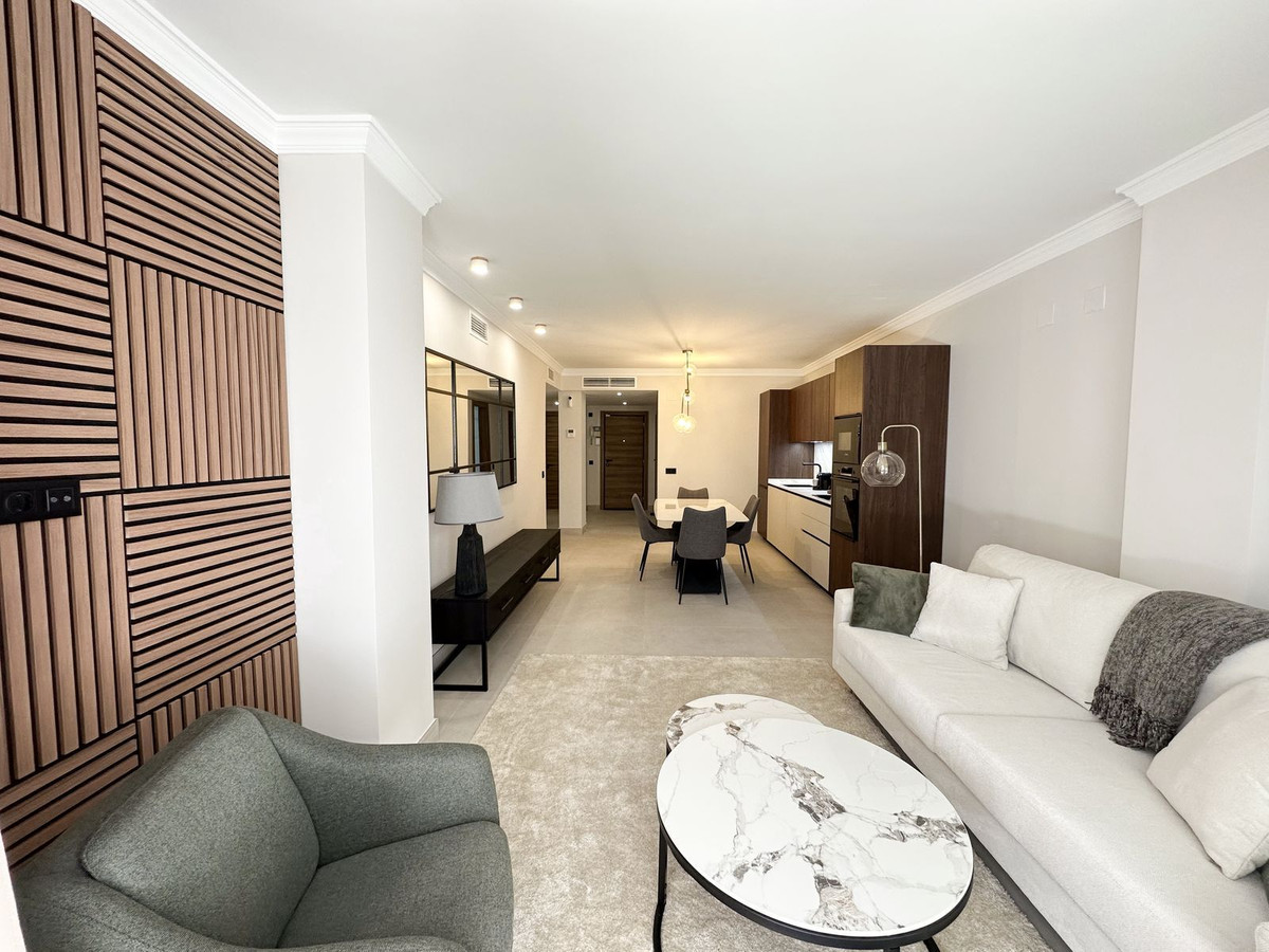 3 Bedroom Apartment in San Pedro de Alcántara - Photo 3