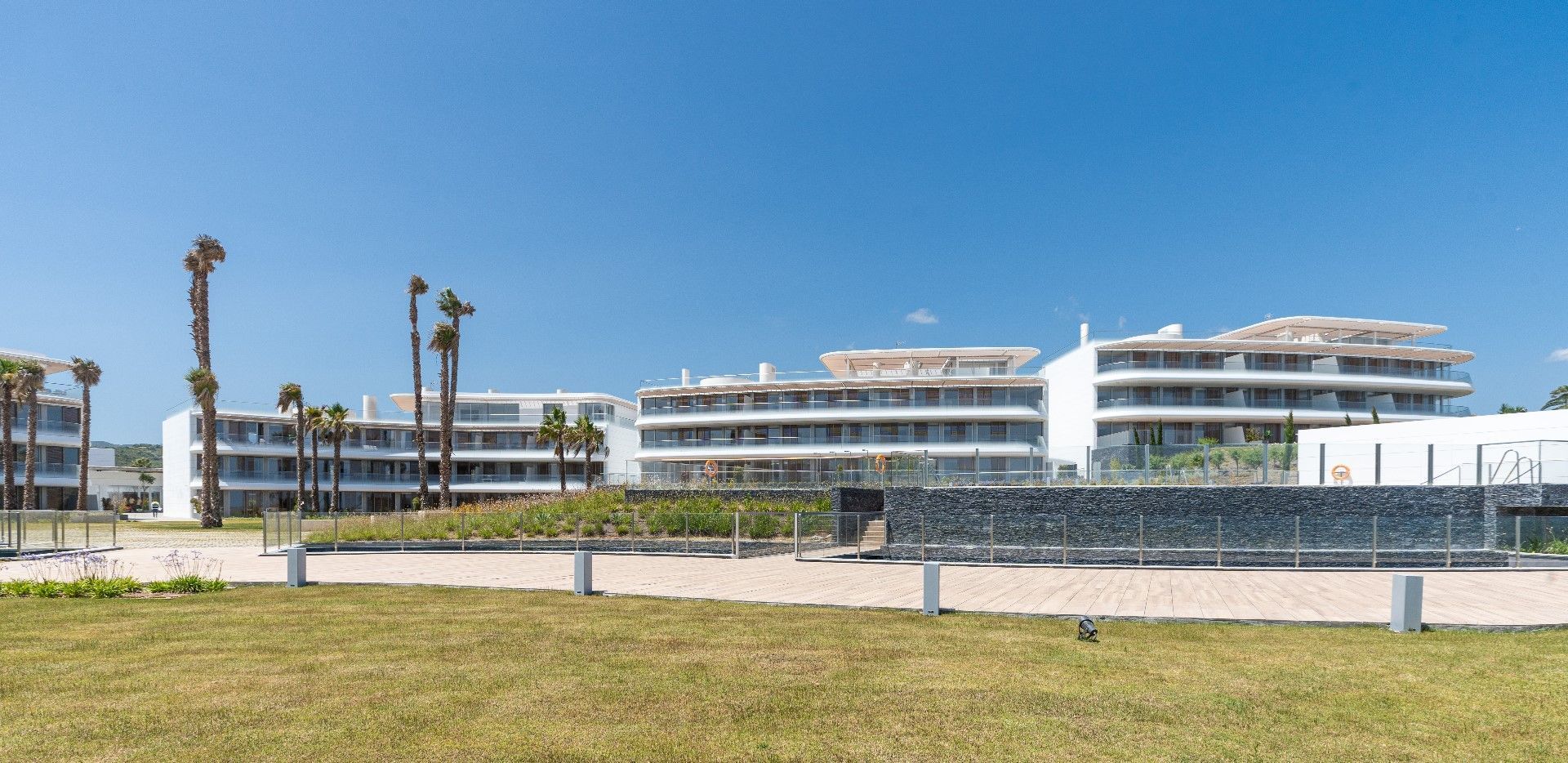 3 Bedroom Penthouse in Estepona - Photo 20