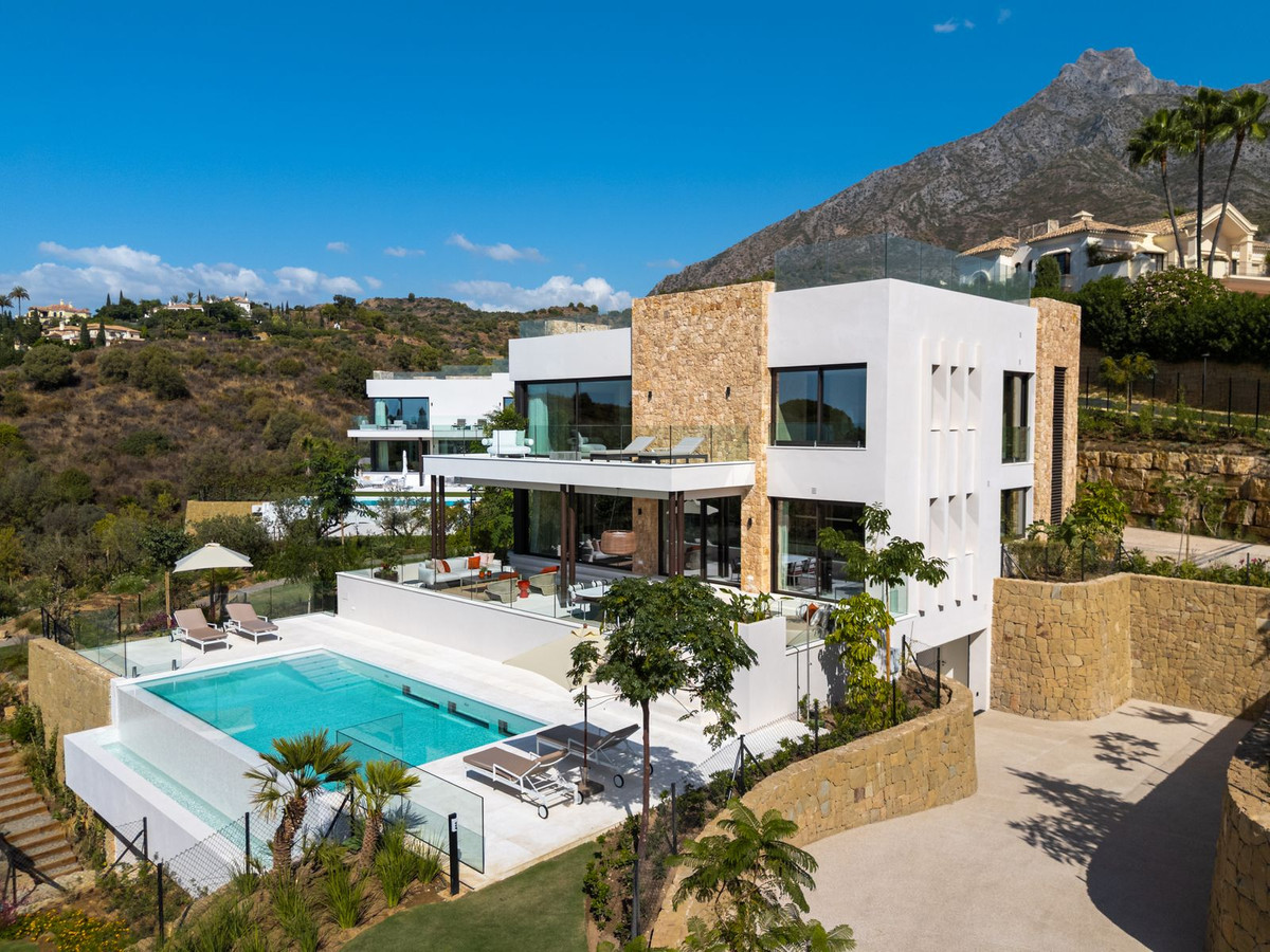 5 Bedroom Villa in Marbella - Фото 3