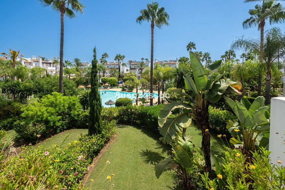 4 Bedroom Villa in Estepona - Photo 13
