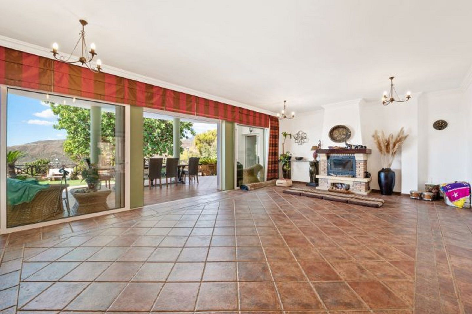4 Bedroom Villa in Istán - Photo 8
