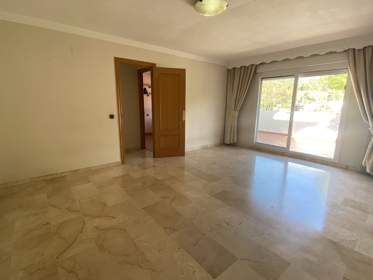 3 Bedroom Apartment in Benahavís - Foto 7