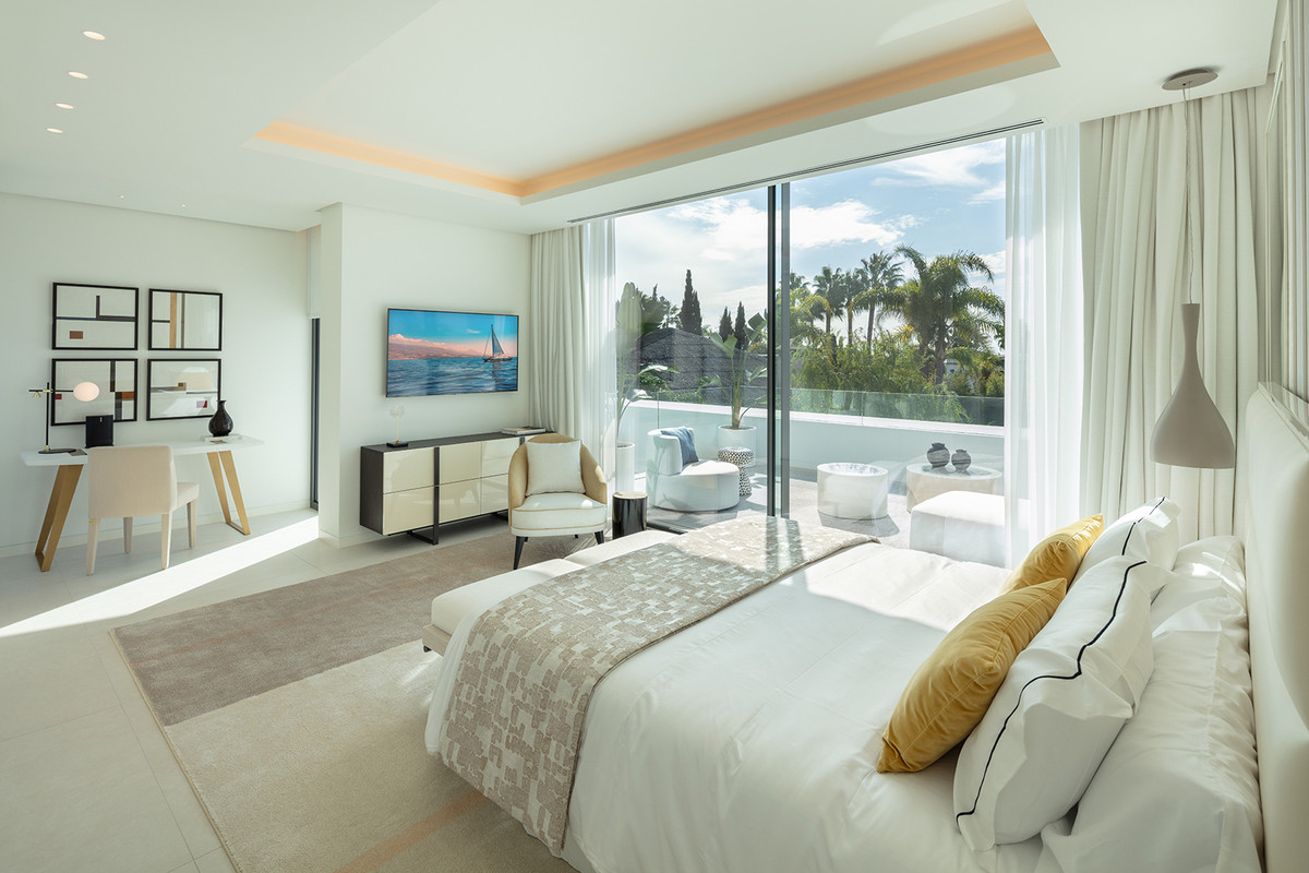 5 Bedroom Villa in Marbella - Photo 6
