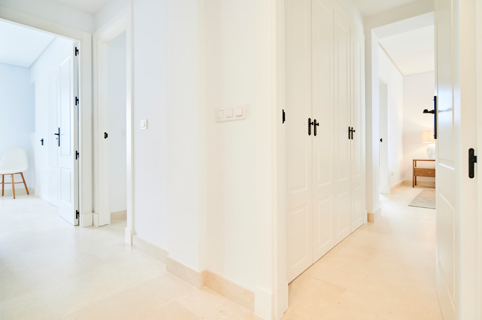 2 Bedroom Apartment in Marbella - Photo 26