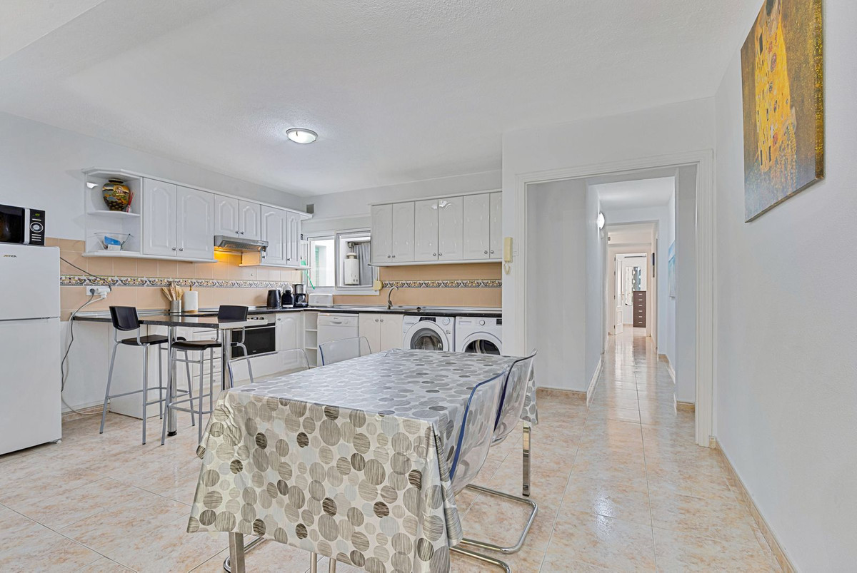 3 Bedroom Apartment in Fuengirola - Foto 5