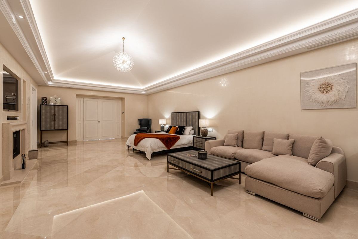 8 Bedroom Villa in Marbella - Foto 19