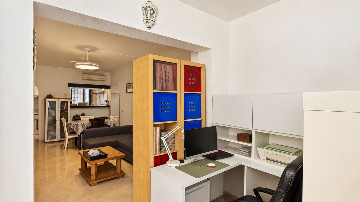 2 Bedroom Apartment in Mijas - Photo 9