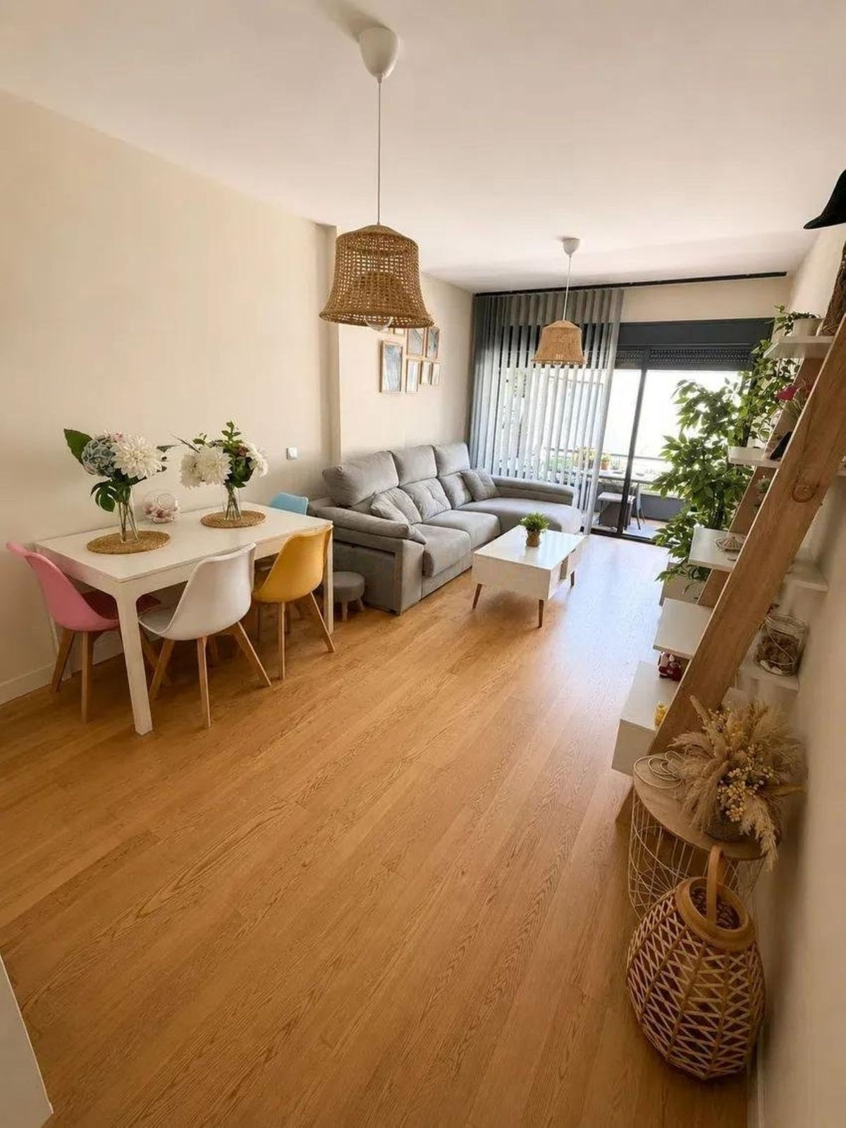 2 Bedroom Apartment in Torremolinos - Photo 4