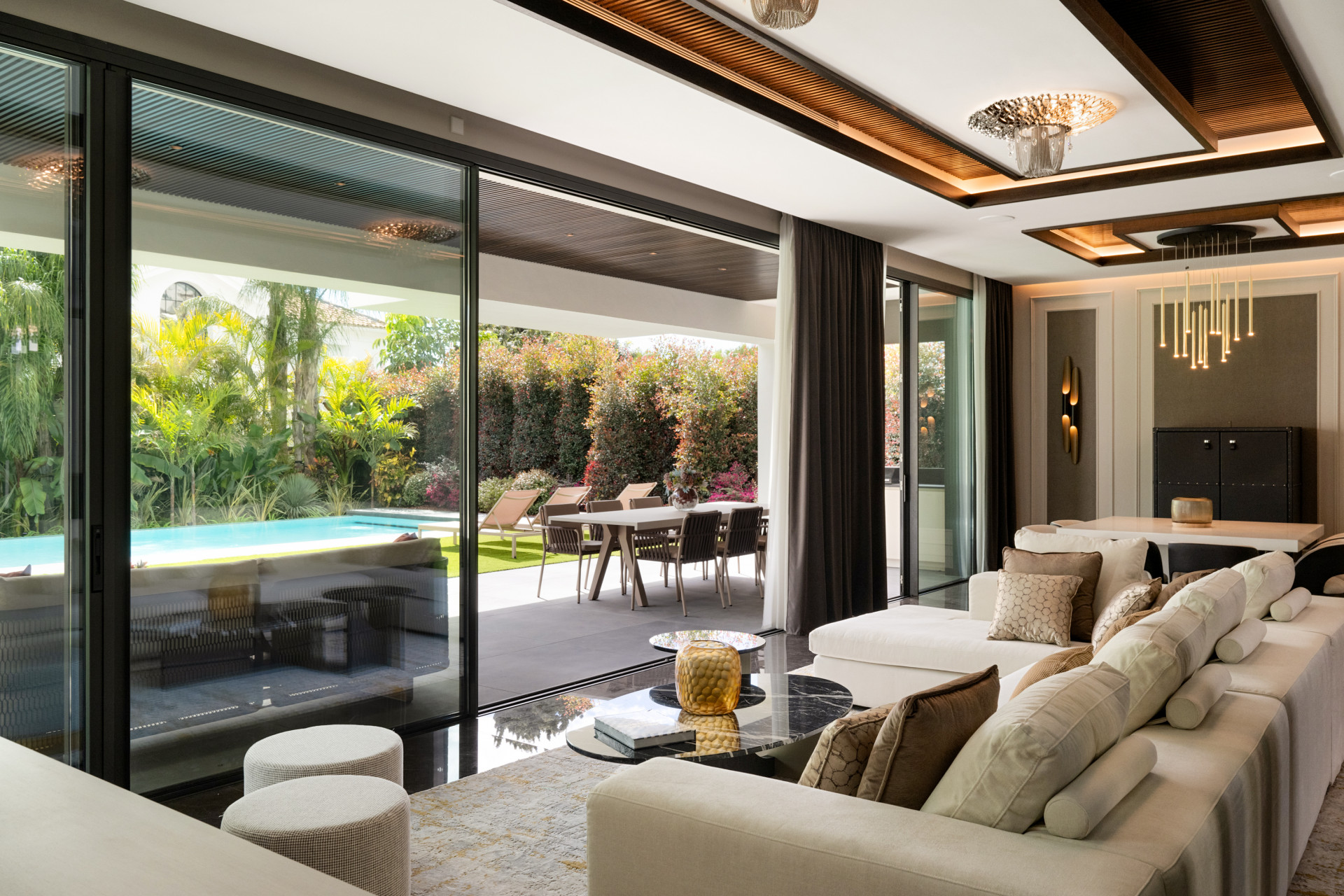 5 Bedroom Villa in Marbella - Photo 11