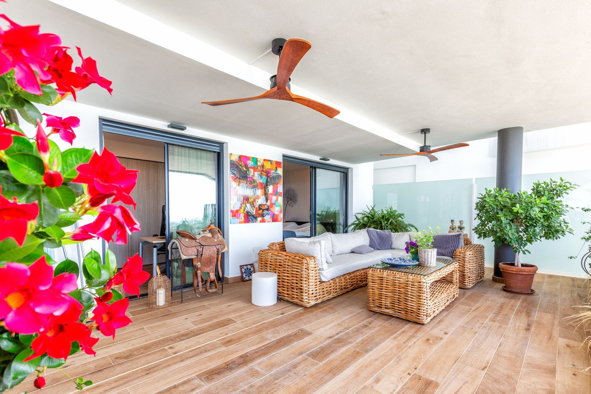 3 Bedroom Apartment in Fuengirola - Photo 10