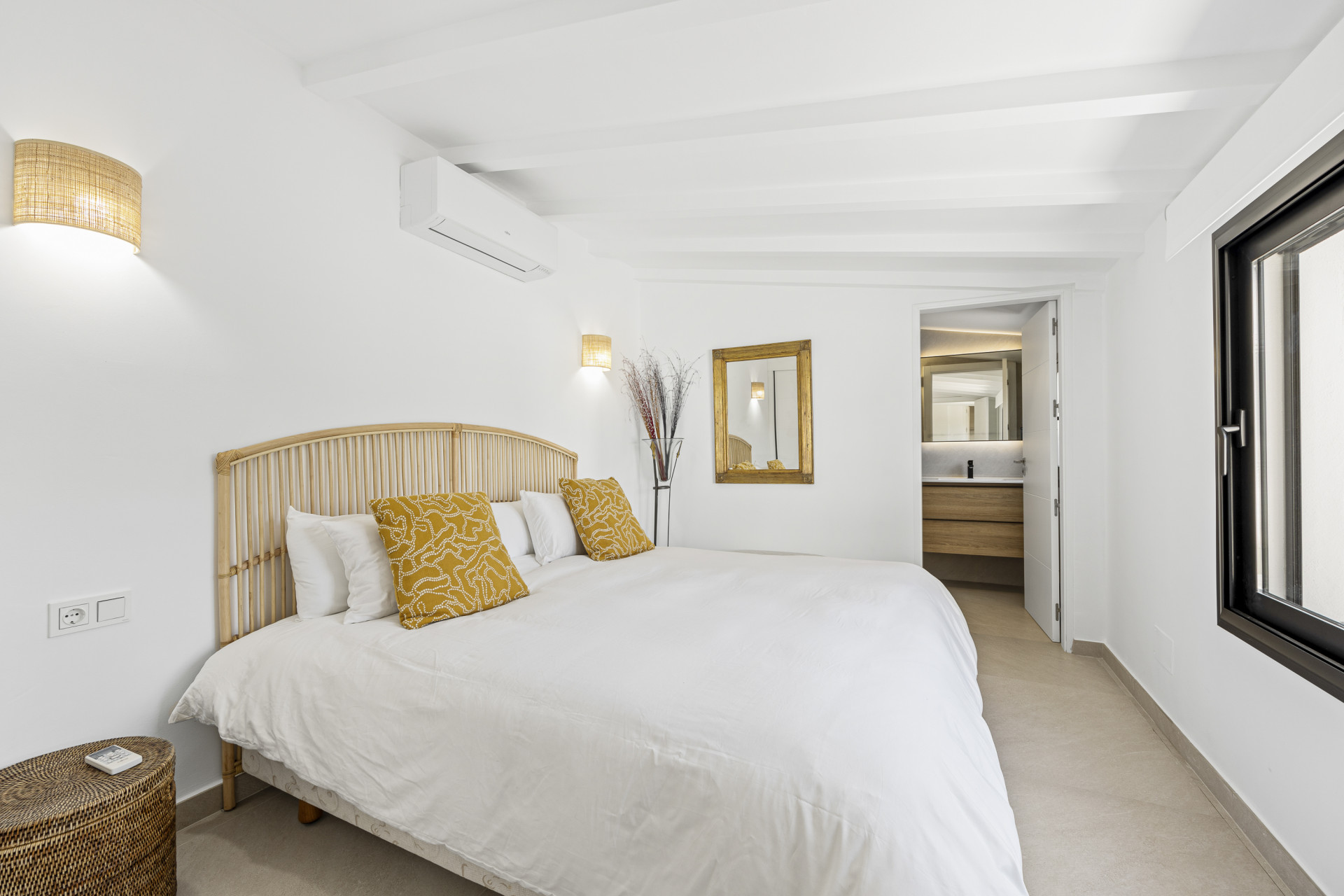 4 Bedroom Villa in San Pedro de Alcántara - Photo 20